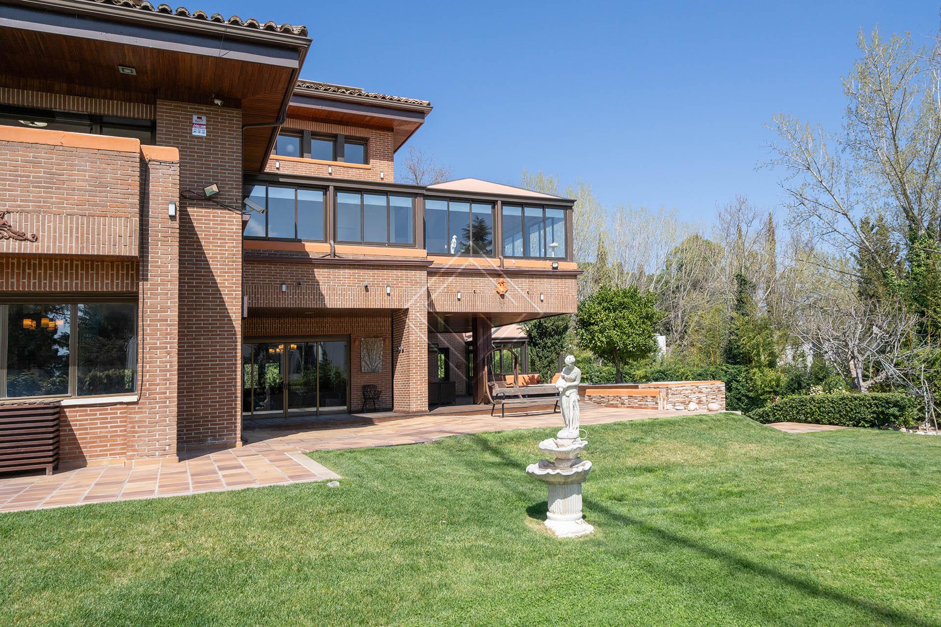 Magnífica vivienda independiente en La Florida - Imagen 2