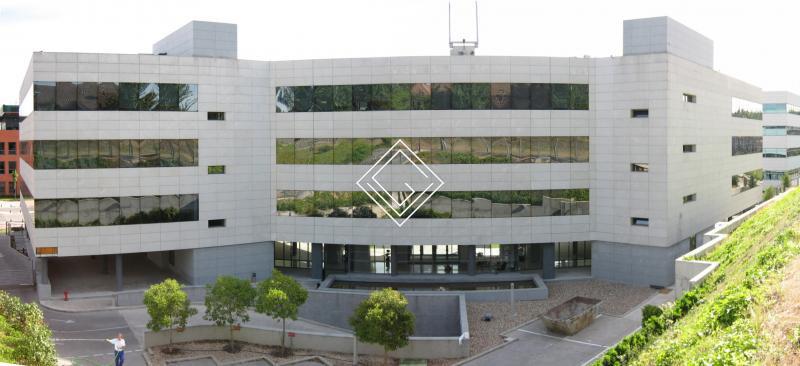 Amplia oficina en Edificio América - Imagen 3