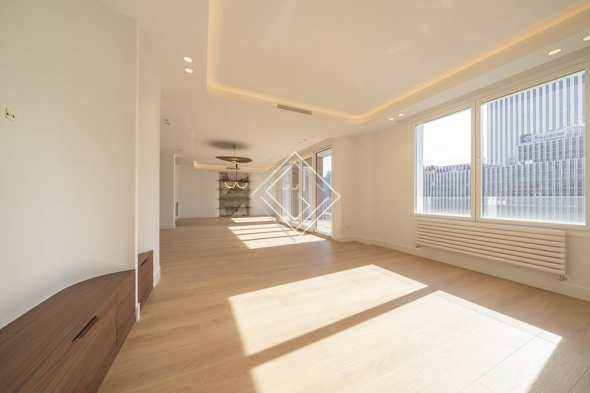 Exclusiva vivienda en El Viso  - Imagen 1