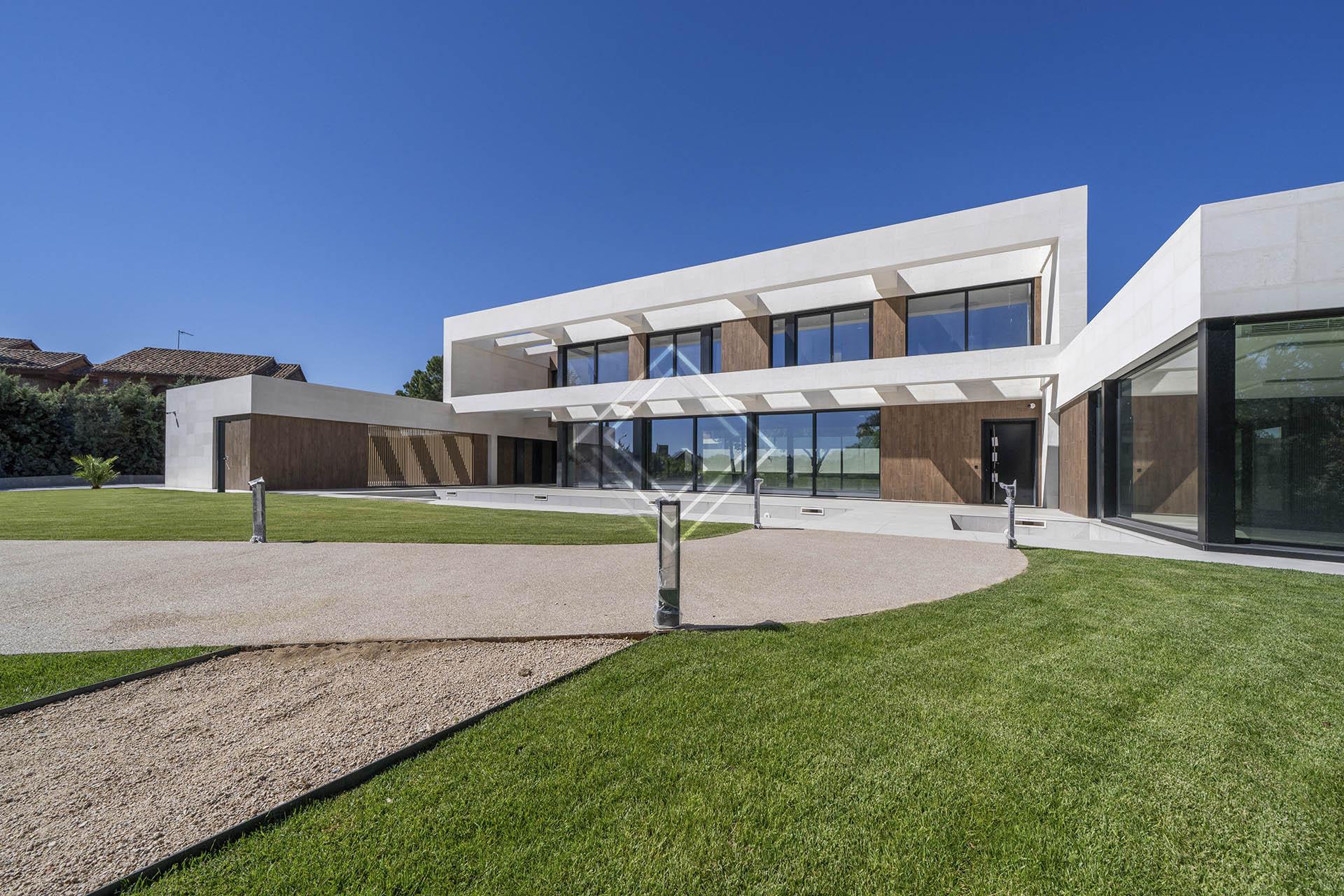 Magnífica casa independiente en Ciudalcampo - Imagen 3