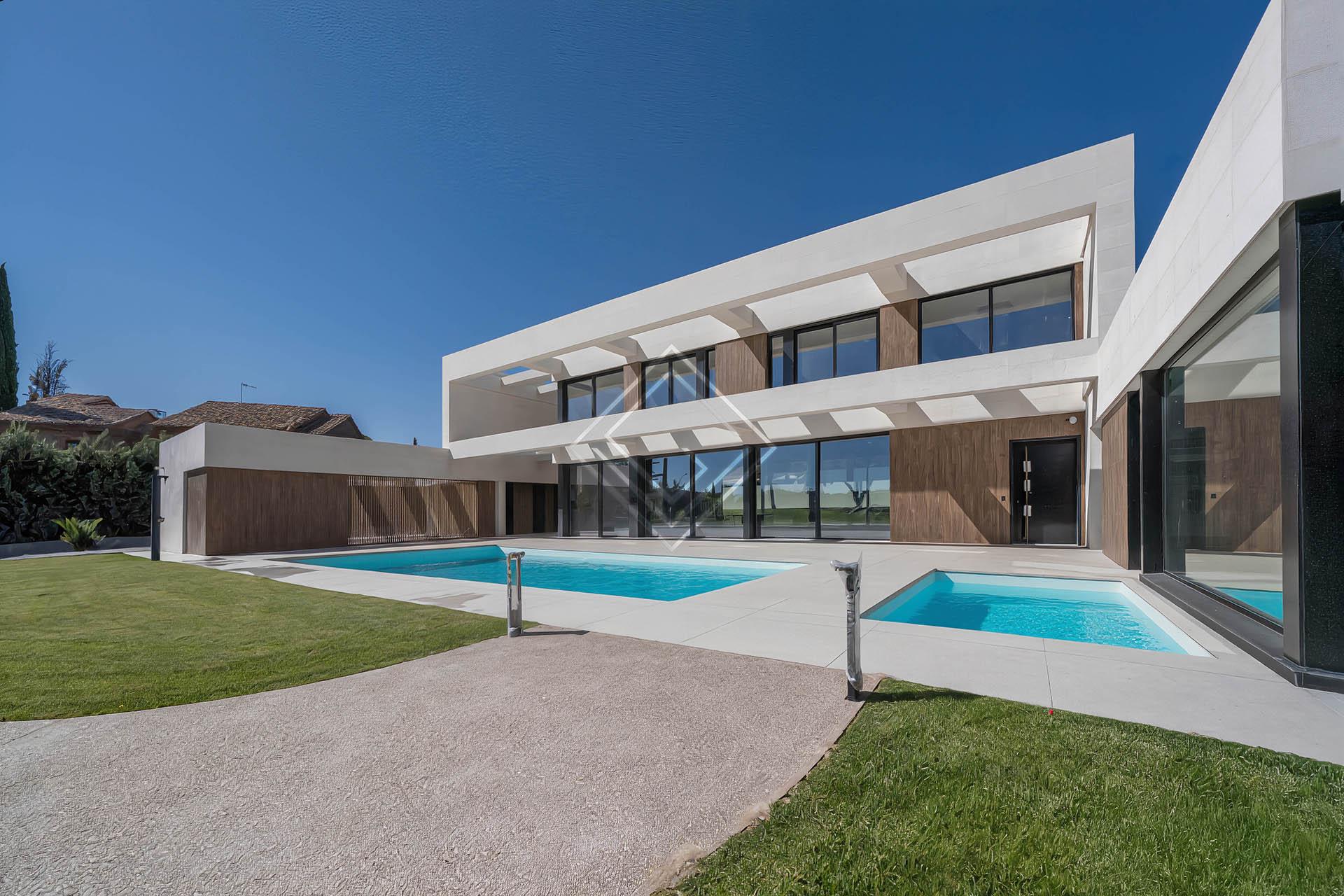 Magnífica casa independiente en Ciudalcampo - Imagen 1