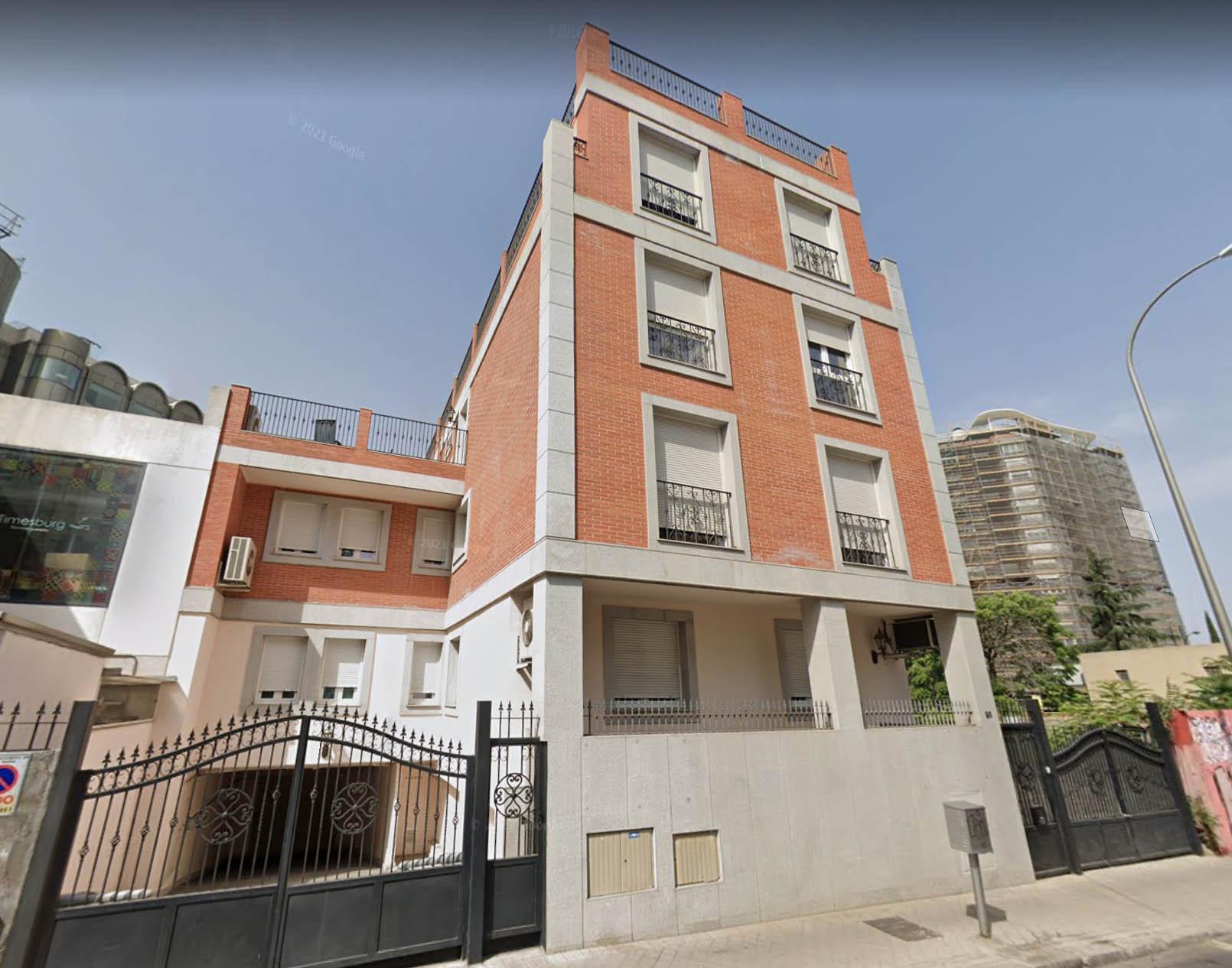 Singular edificio residencial en venta en Francisco Silvela - Imagen 2