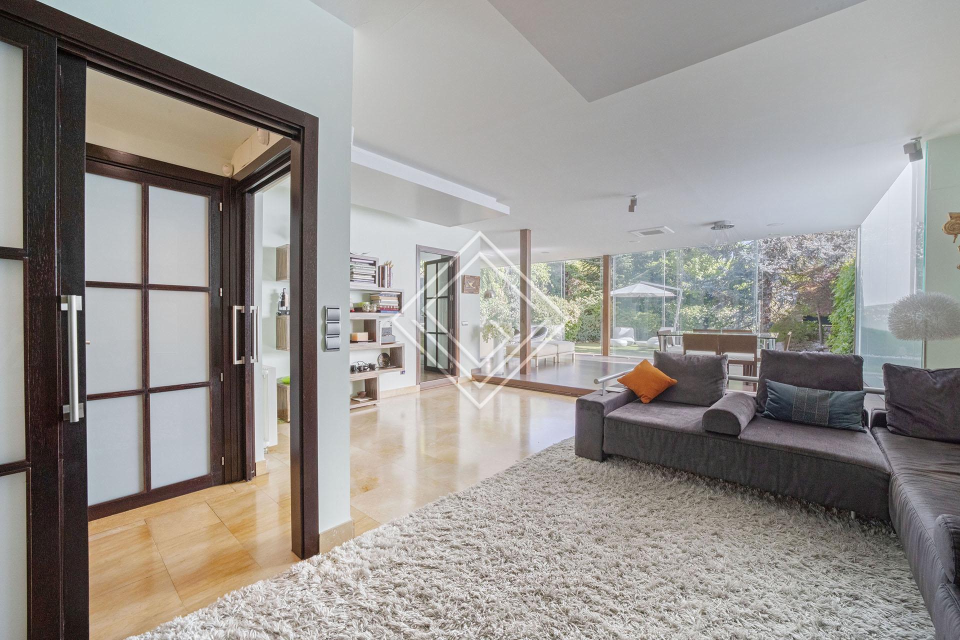 Luminoso pareado en el Encinar de los Reyes - Imagen 3