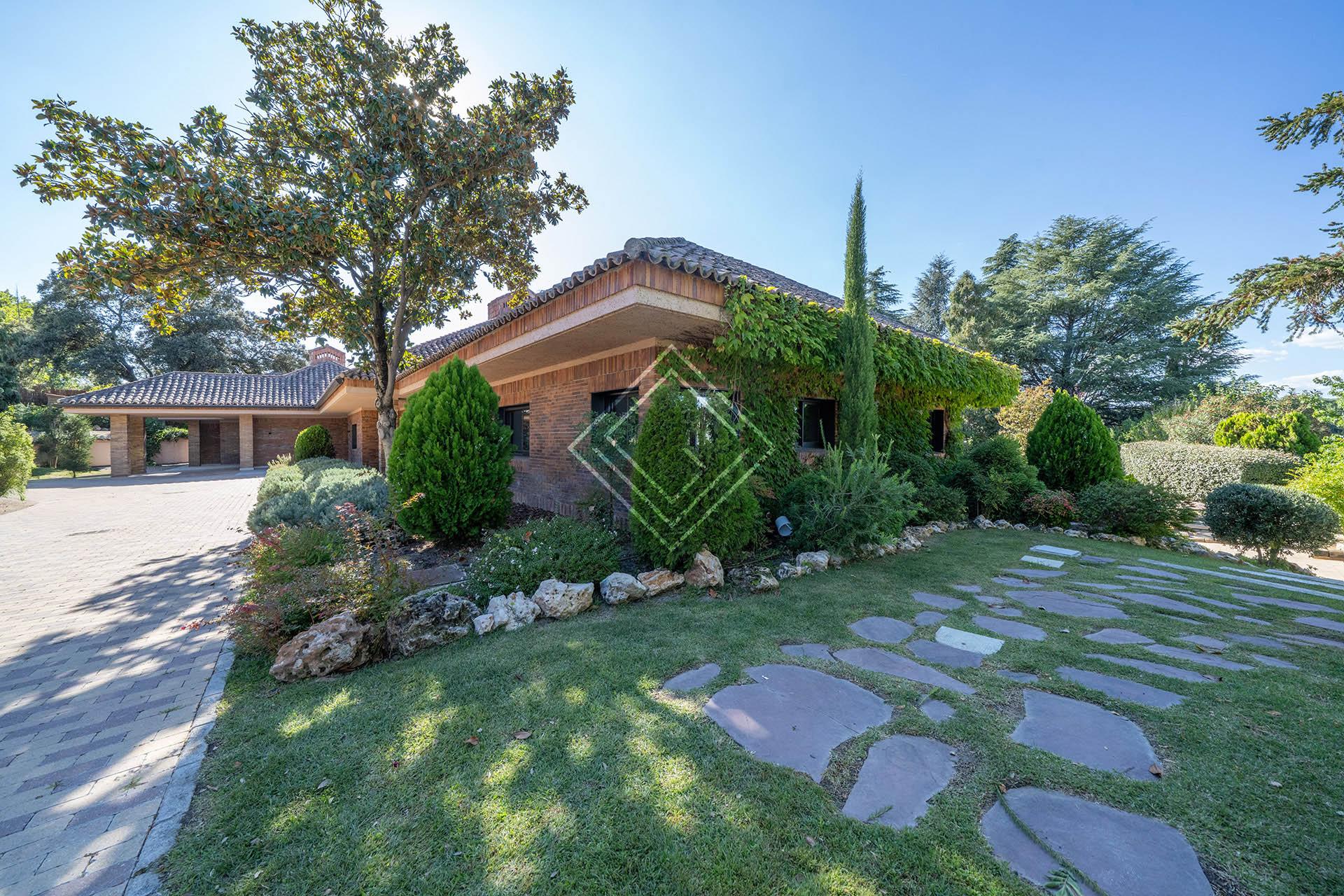 Vivienda casi en una sola planta reformada en La Moraleja - Imagen 2