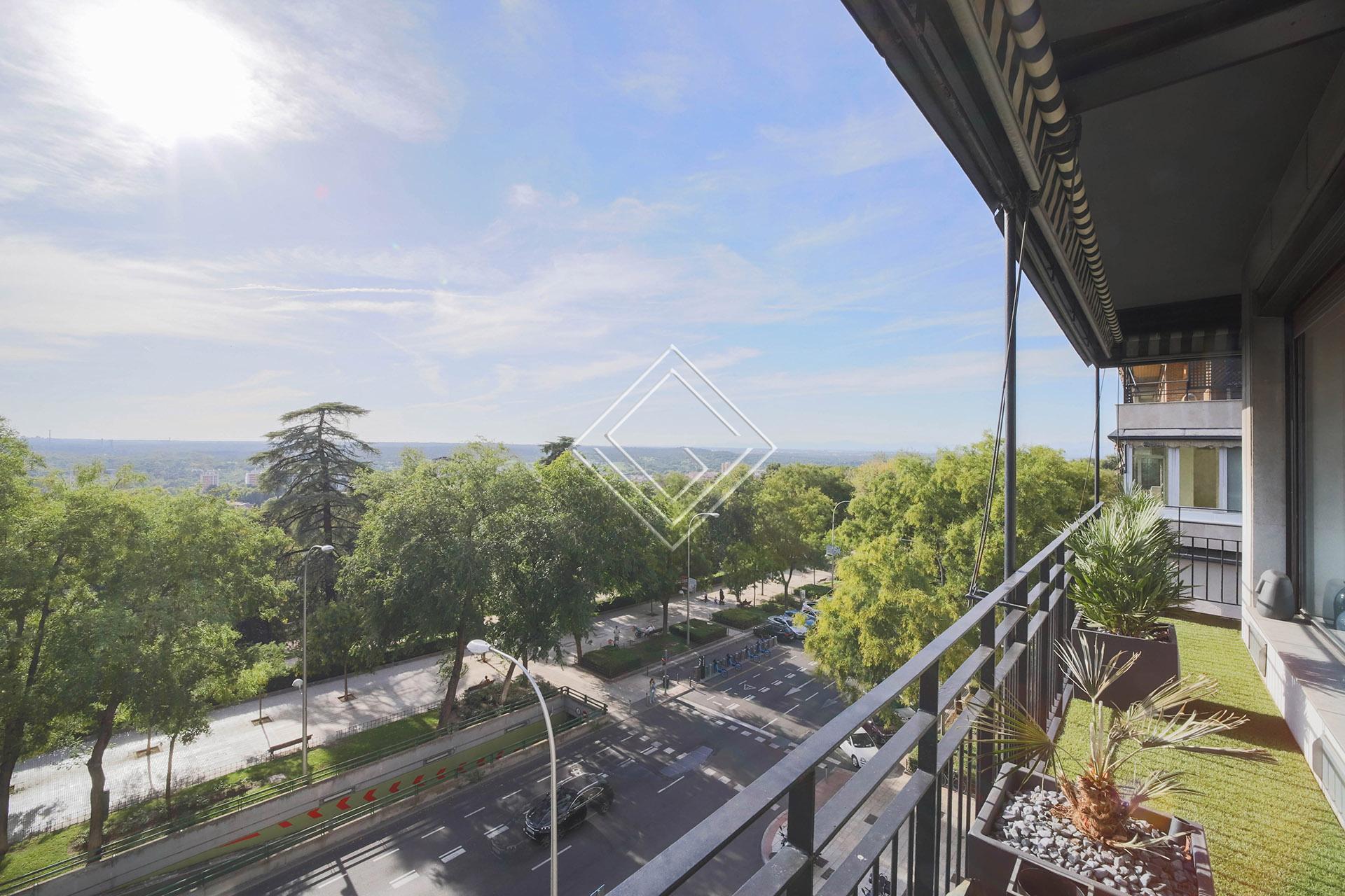 Piso para reforma en Rosales - Imagen 3