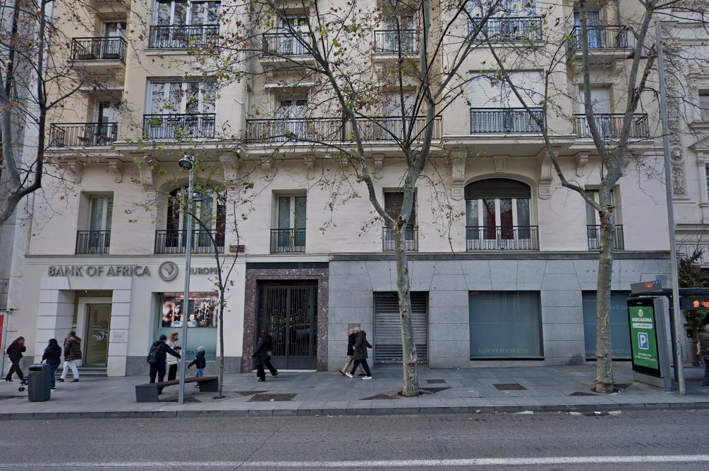 Local prime en alquiler en Serrano - Imagen 1